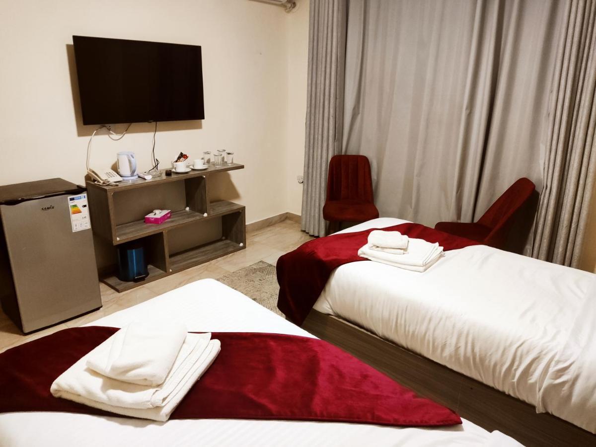 Golden Plaza Hotel Amman Exterior foto
